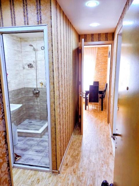 Уют&Комфорт Rustavi (Kvemo Kartly) Ngoại thất bức ảnh